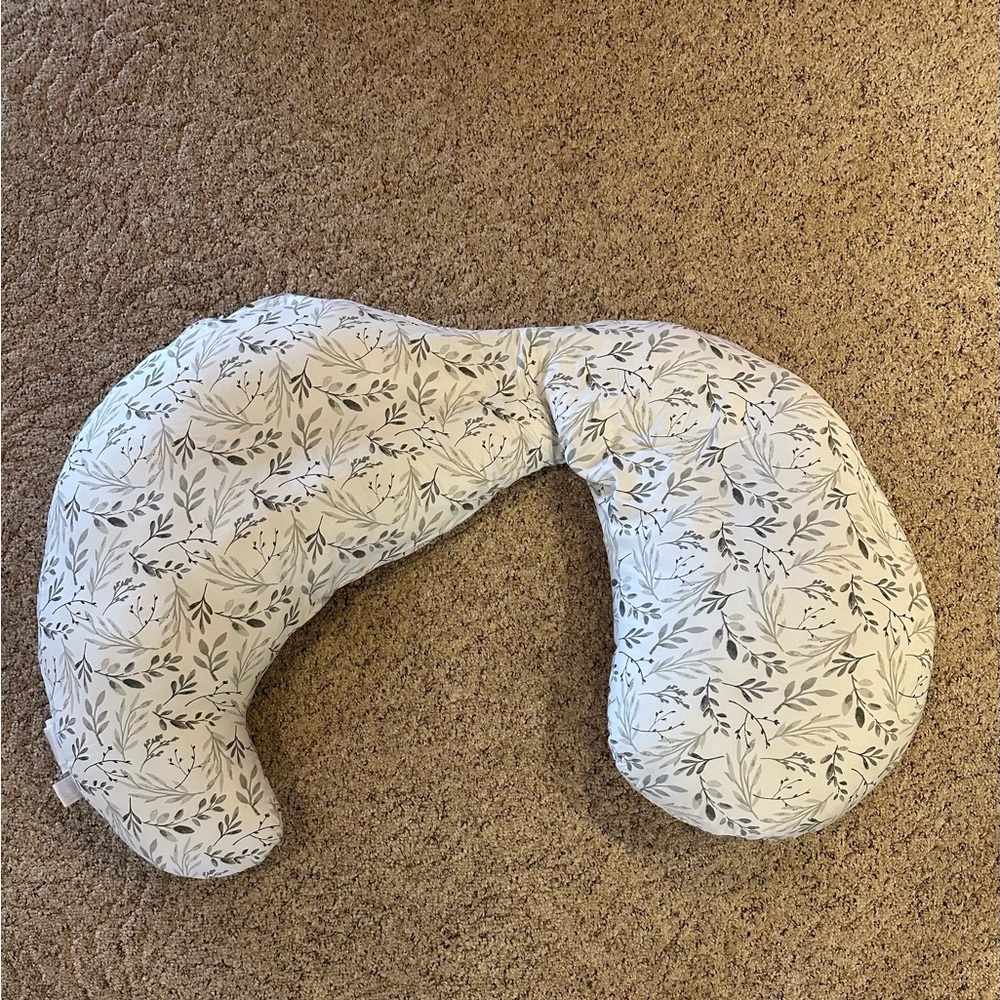 Boppy Pillow with Leaf Pattern